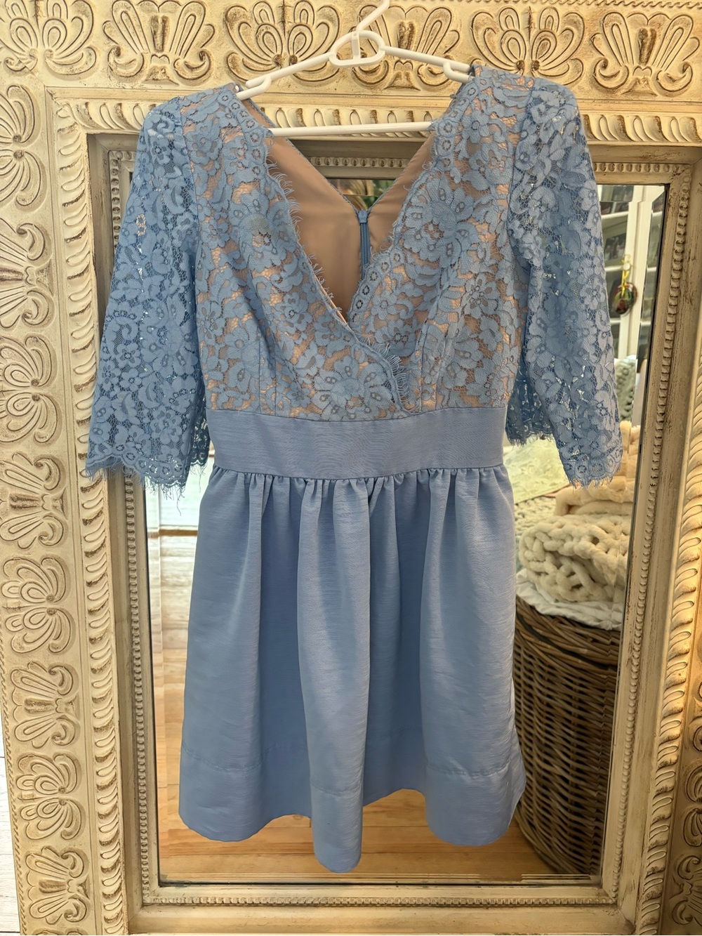 Women’s size 6 Eliza J Light Blue Lace Fit & Flare Dress